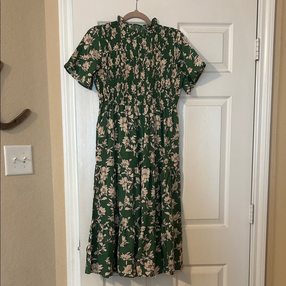 NWOT floral midi dress